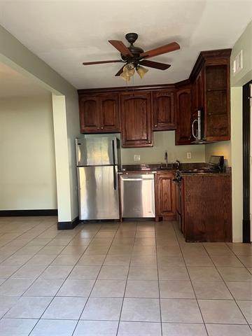 Foto del edificio - 826 Blaylock Dr