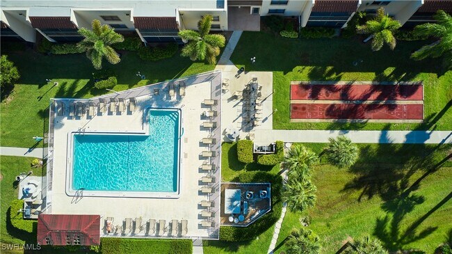 Foto del edificio - 12481 McGregor Blvd