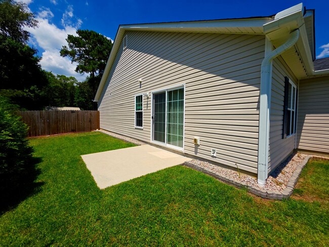 Building Photo - 4Br, 2Ba in Ashbury Park!