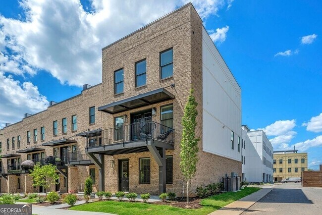 Foto del edificio - 1040 Claudette Colvin Ct