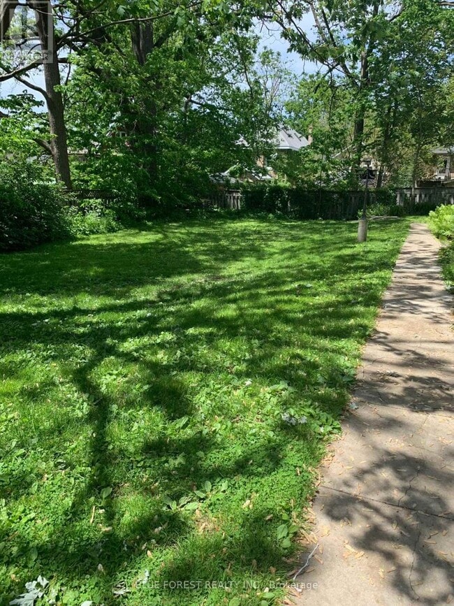 Photo du bâtiment - 1 Waverly Pl