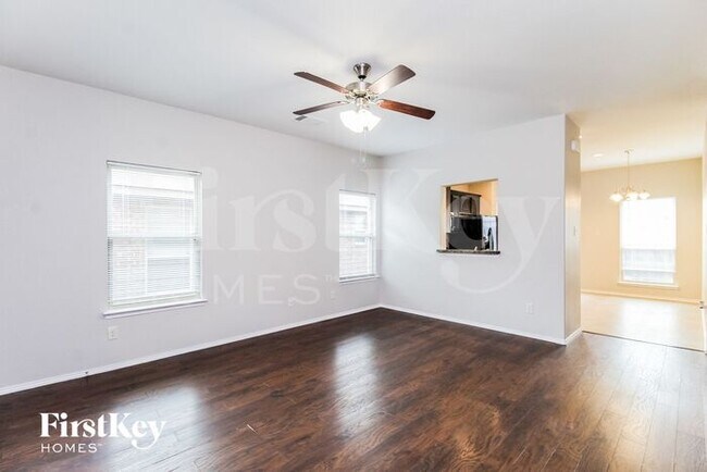 Foto del edificio - 1309 Alder Tree Ln