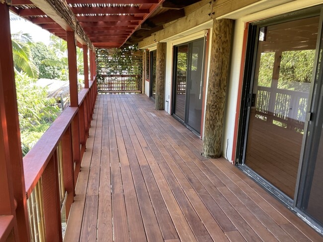 Building Photo - 825 Kumulani Dr