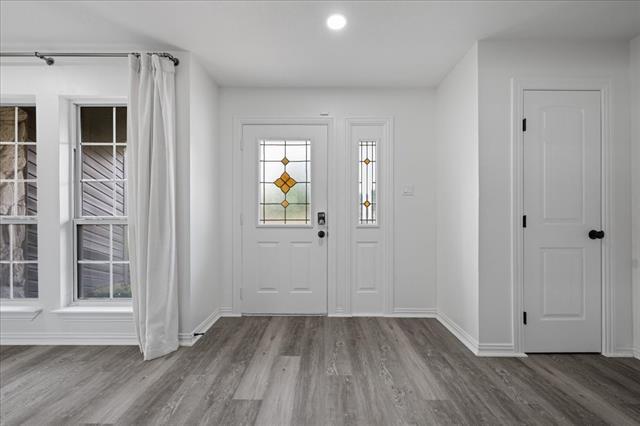 Foto del edificio - 3925 Greenhills Ct