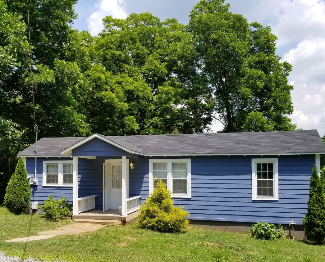 112 Dog Day Dr, Cramerton, NC 28032 House Rental in Cramerton, NC