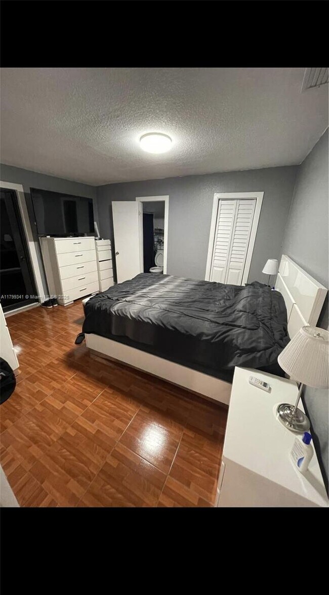 Foto del edificio - 4765 NW 184th Terrace