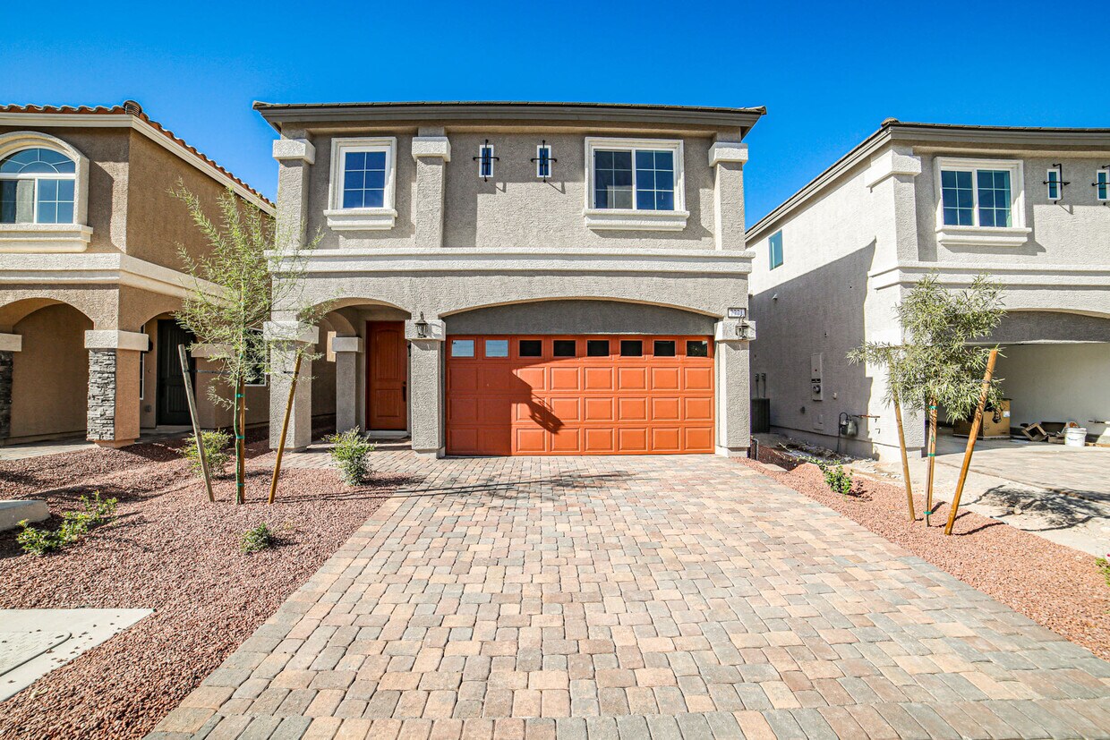 Foto principal - 7771 Bright Ldg St