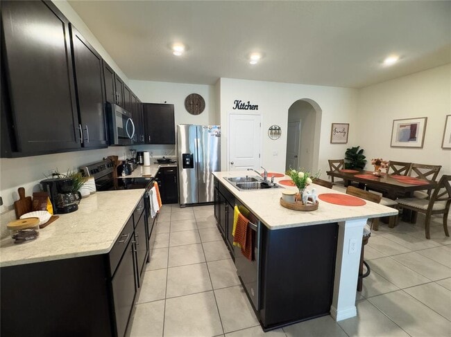 Foto del edificio - 2922 Boxwood Grove Row