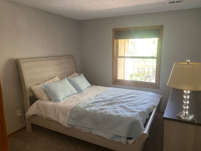 Foto del edificio - 2932 Shadow Creek Dr