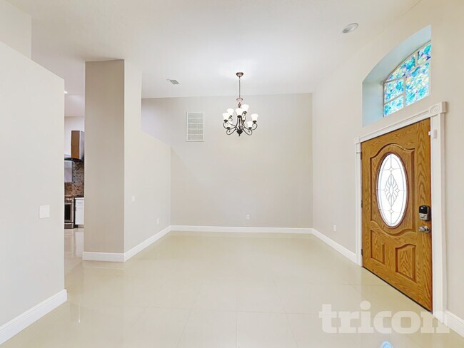 Building Photo - 30746 Birdhouse Dr