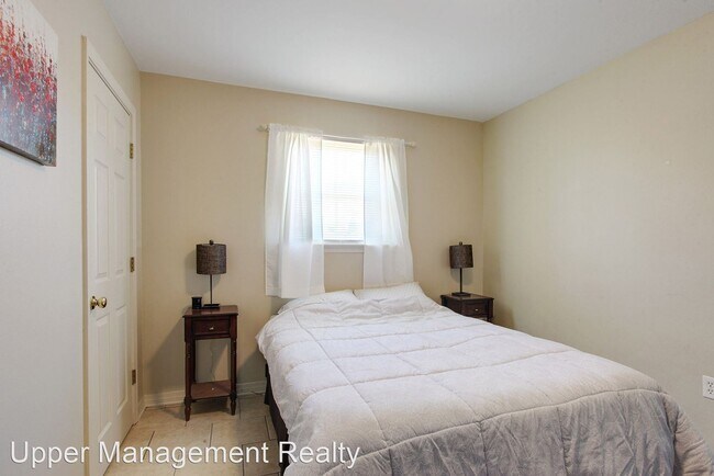 Building Photo - 2 br, 1 bath Apartment - 803 Felicity Stre...