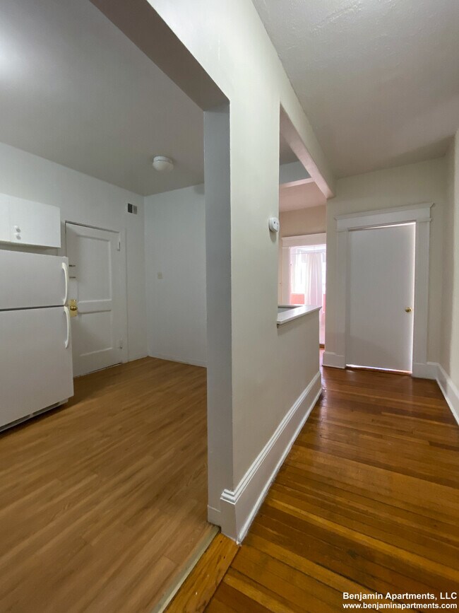Foto del edificio - 1589 Beacon St