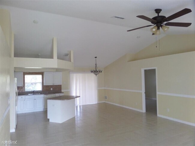 Building Photo - 3 br, 2 bath House - 1062 Harwood Ave S