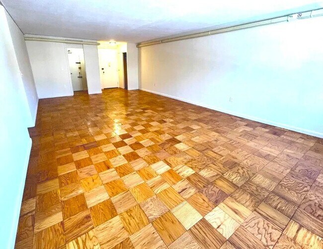 Photo - 101 Monmouth St Apartment