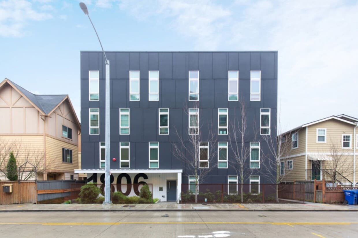 Foto principal - New Construction Units For rent!