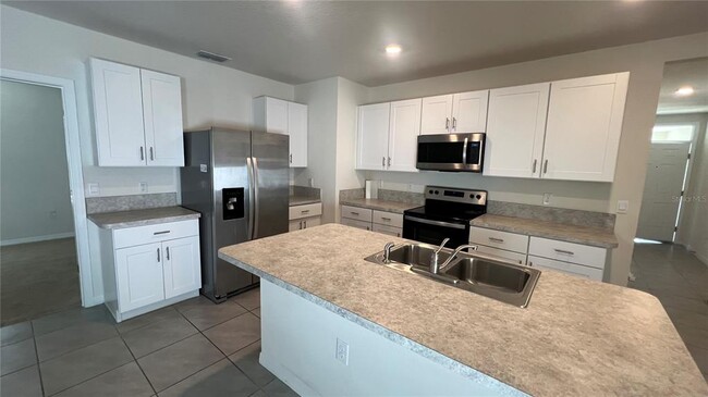 Building Photo - 1807 Wild Rye Way