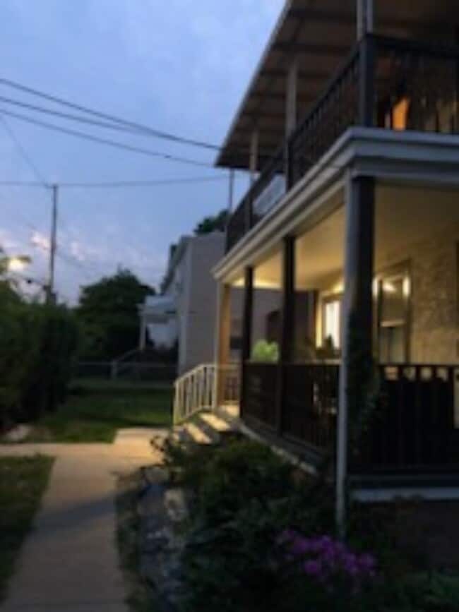 Building Photo - 113 S 13th Ave