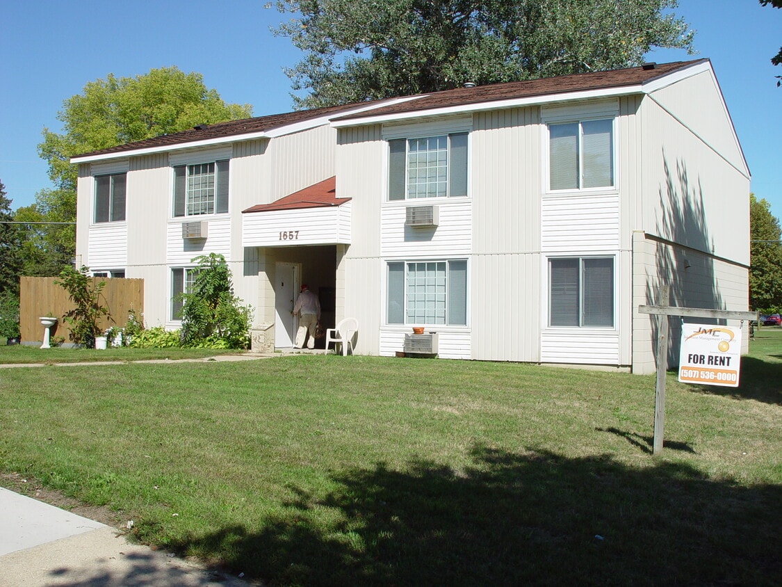 Primary Photo - 1657 4th St SE