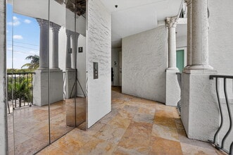 Building Photo - 616 SE 20th Ave