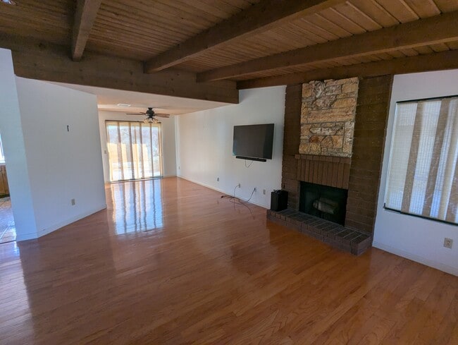 Building Photo - 2645 Anza Trl