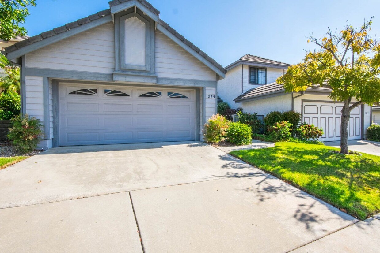 Foto principal - Beautiful Single Level Home with Great Nat...