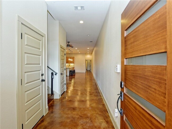 Building Photo - 1409 Sanchez St