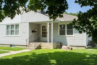 Building Photo - 724 Vattier Street