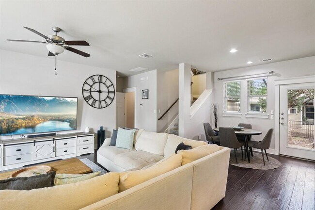 Foto del edificio - 13604 Avery Trestle Ln