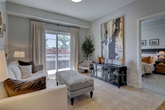 Building Photo - 550-2550 Belmont Heath SW