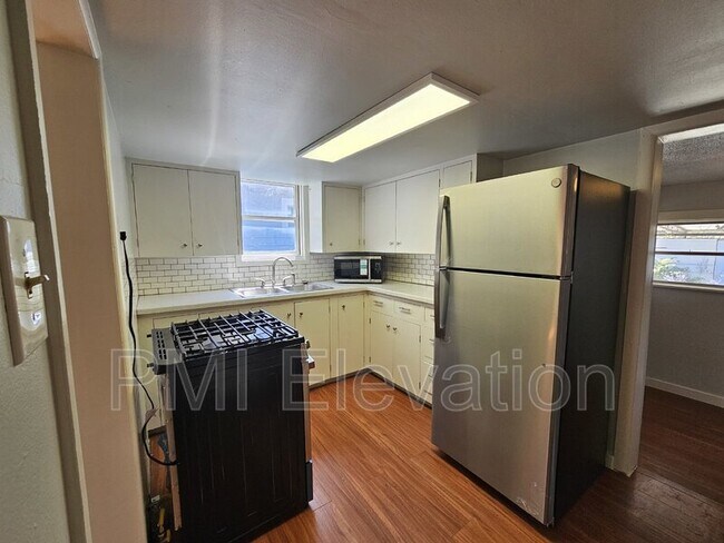 Building Photo - 4165 Zenobia St