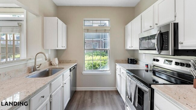 Building Photo - 1128 10th St NW