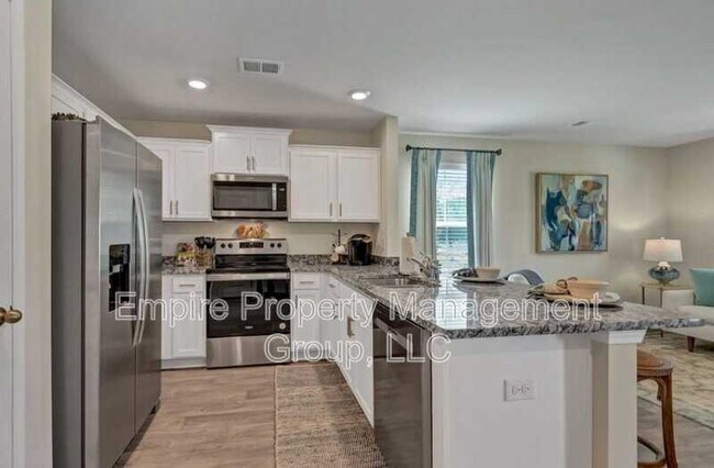 Building Photo - 36 Beechnut St