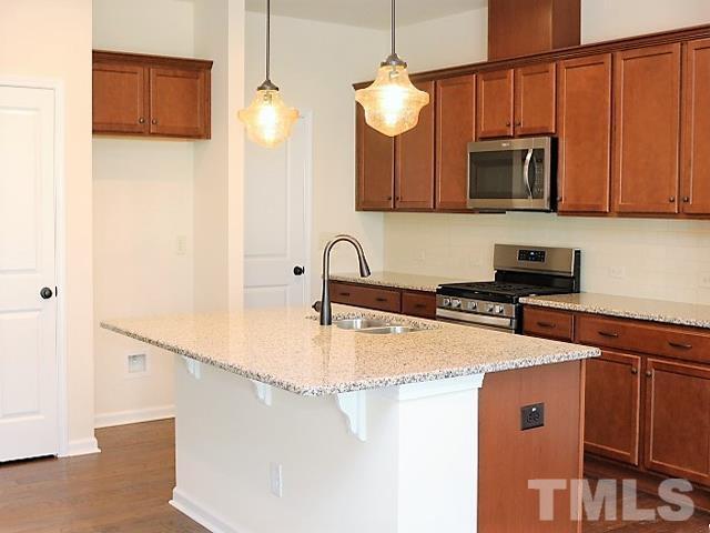 Building Photo - 836 Salem Pointe Pl