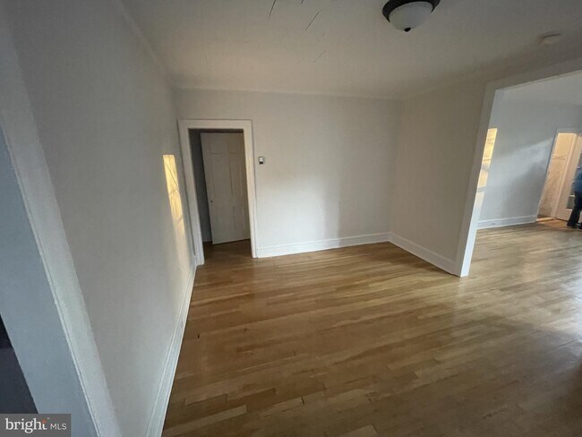 Foto del edificio - 7001 McCallum St