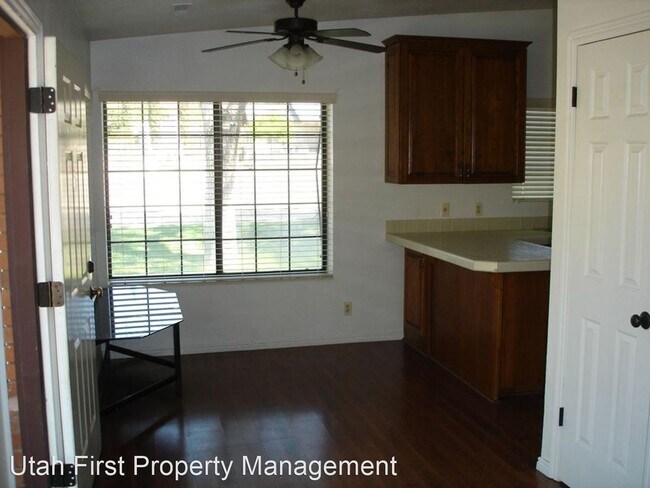 Building Photo - 2 br, 2 bath House - 280 N 500 W #1
