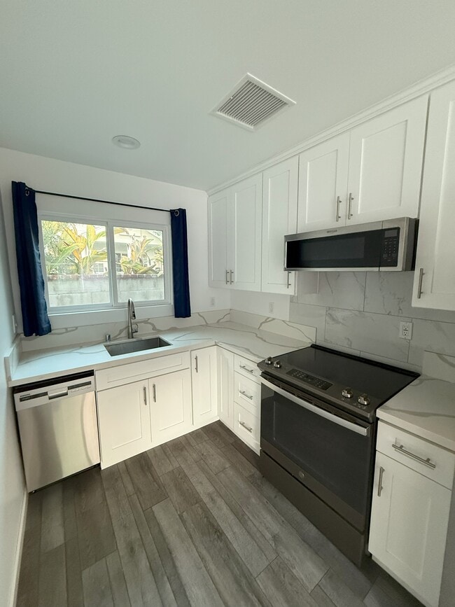 Building Photo - 2804 Timothy Ave