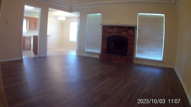 Building Photo - 4930 General Polk Dr