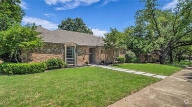 Building Photo - 8534 Vista View Dr