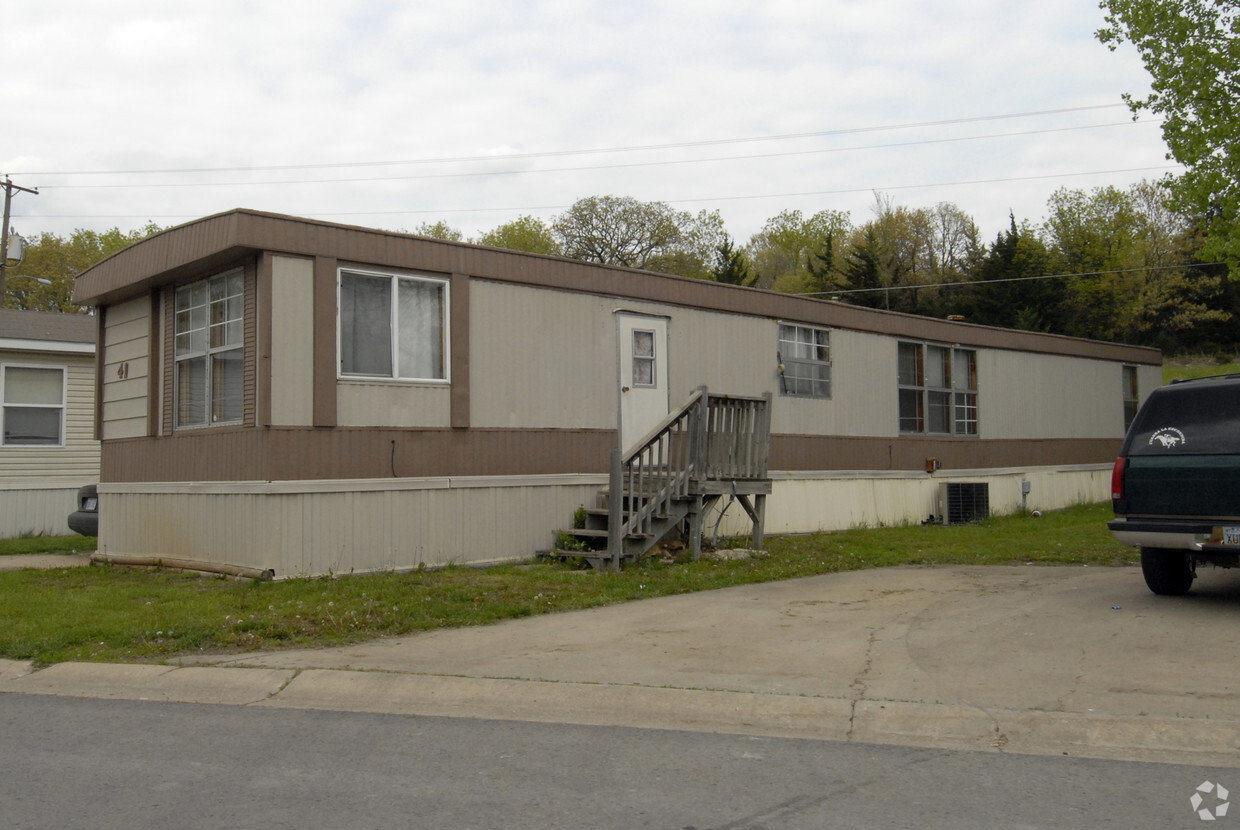 Building Photo - Bonnor Mobile Home Park