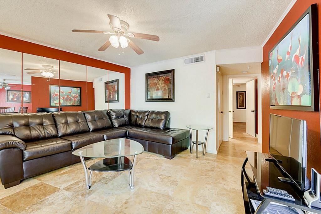 8211 Katy Fwy Unit 7, Houston, TX 77024 Condo for Rent in Houston, TX