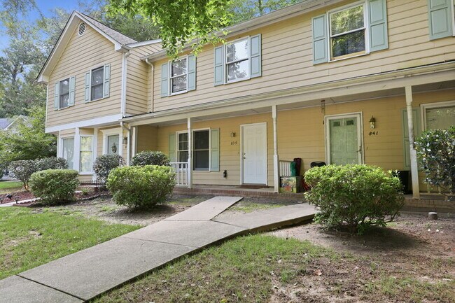 Foto del edificio - 839 Dalewood Dr