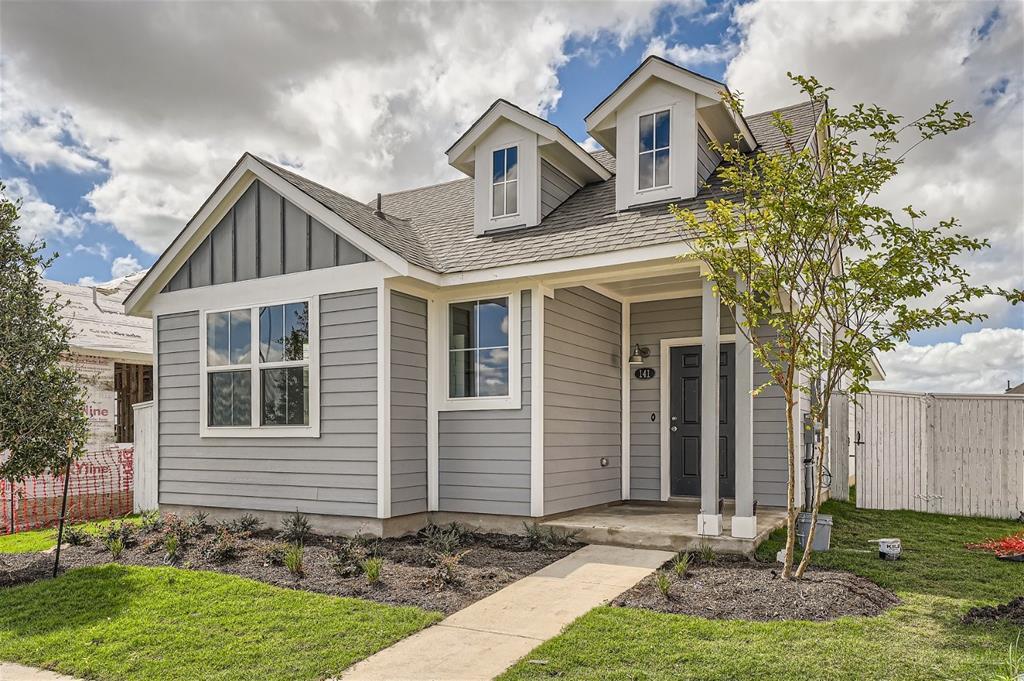 Primary Photo - 141 Bluestem Dr