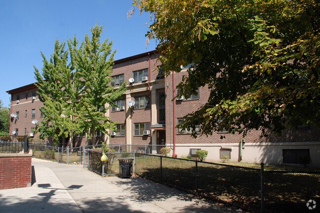 Foto del edificio - Arlington Gardens - 5 Buildings