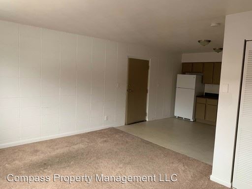Building Photo - 268 Meadow Dr