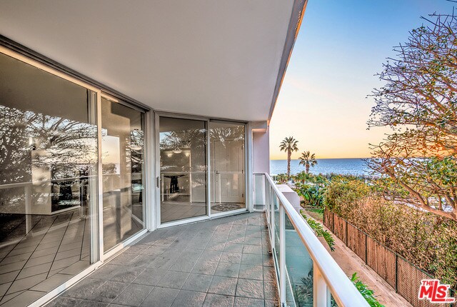 Foto del edificio - 101 Ocean Ave