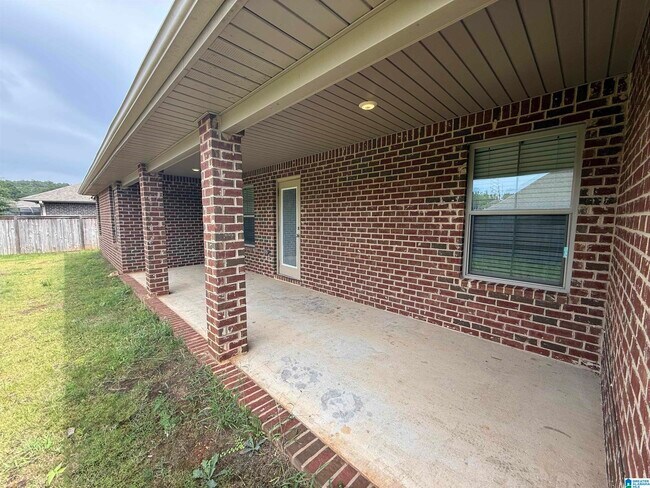 Foto del edificio - 414 Harless Ln
