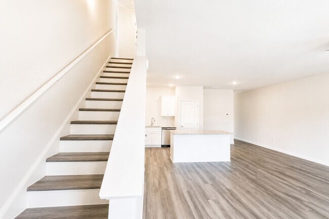 Foto del edificio - New Construction Townhomes | Modern Living in Oakwood