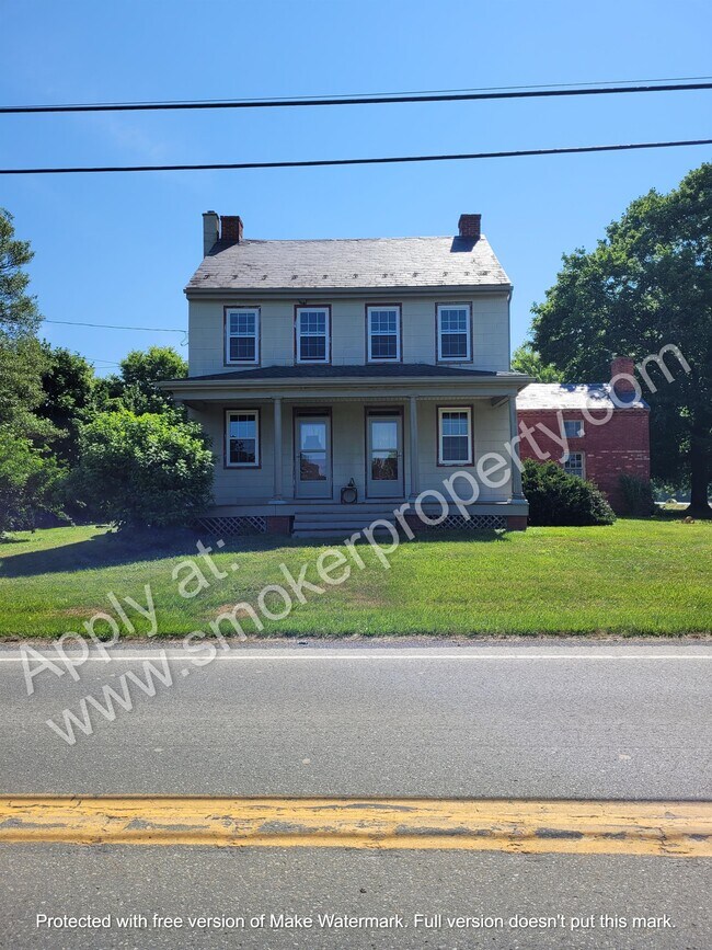 Building Photo - 739 Marticville Rd
