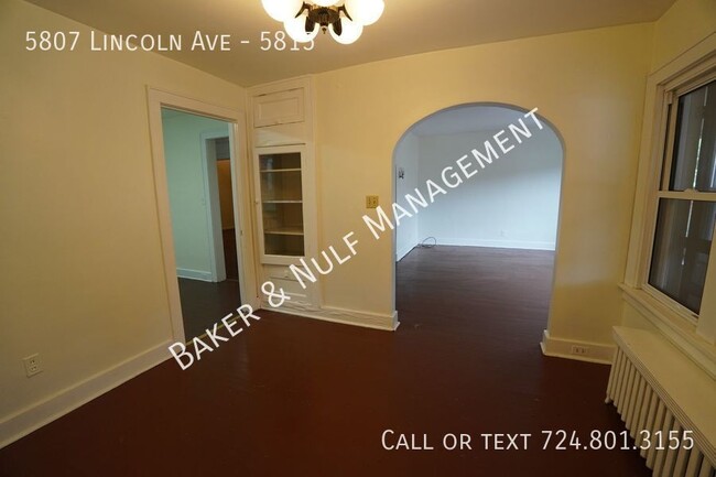 Building Photo - 5807 Lincoln Ave