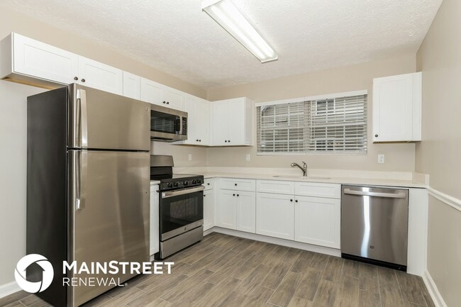 Building Photo - 5485 Denny Dr